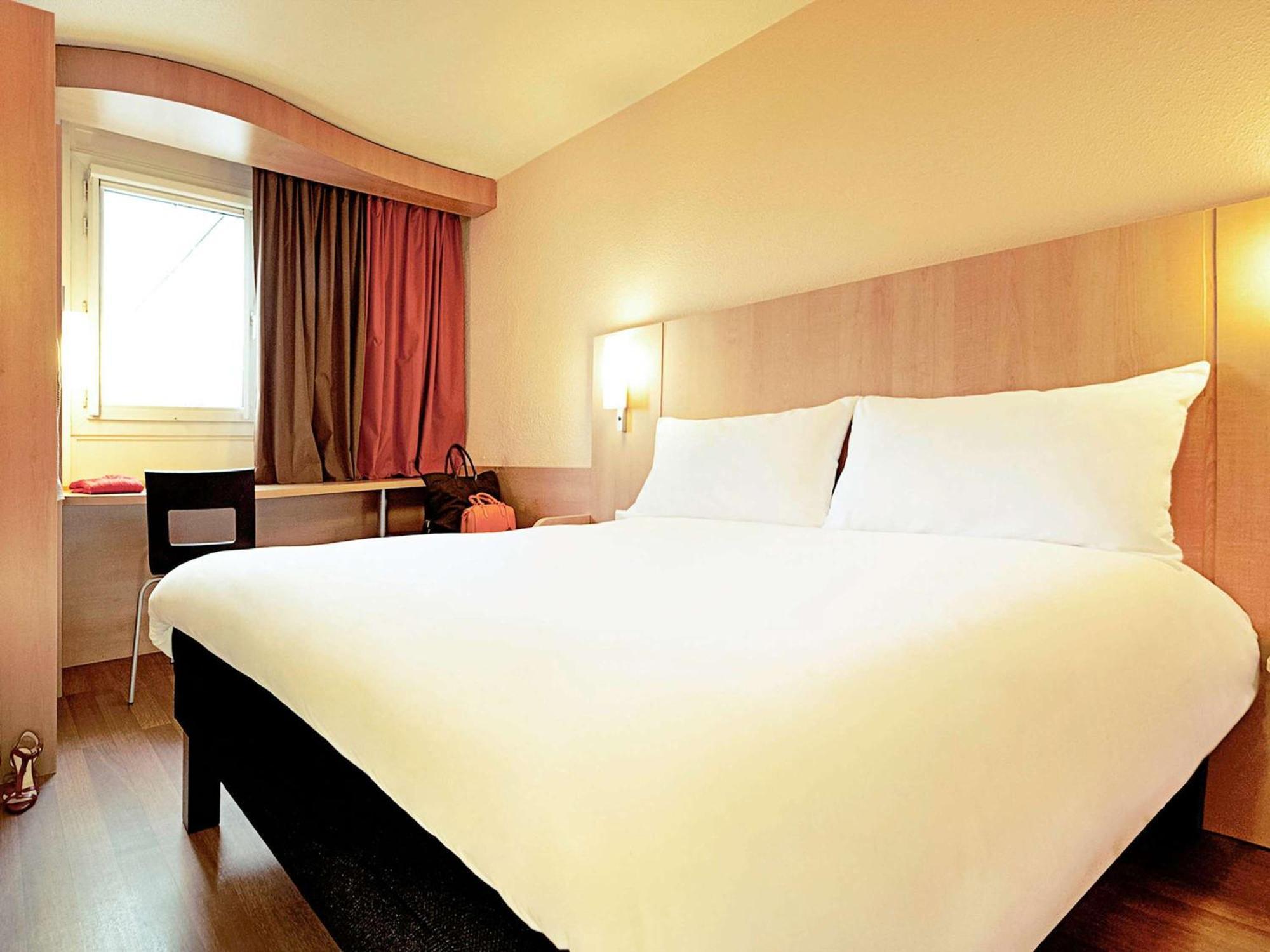 Ibis Le Puy-En-Velay Centre Hotel Exterior foto