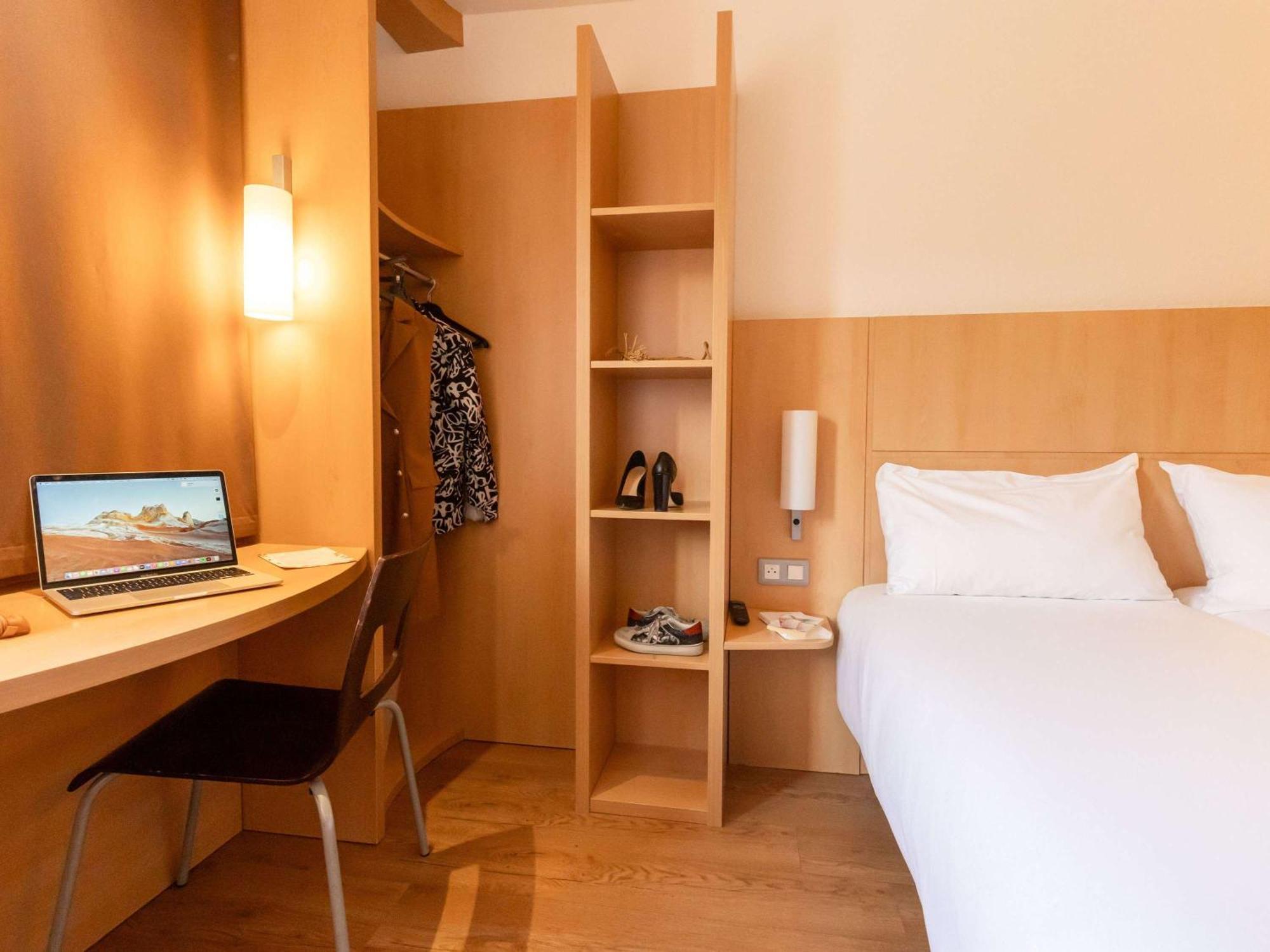 Ibis Le Puy-En-Velay Centre Hotel Exterior foto