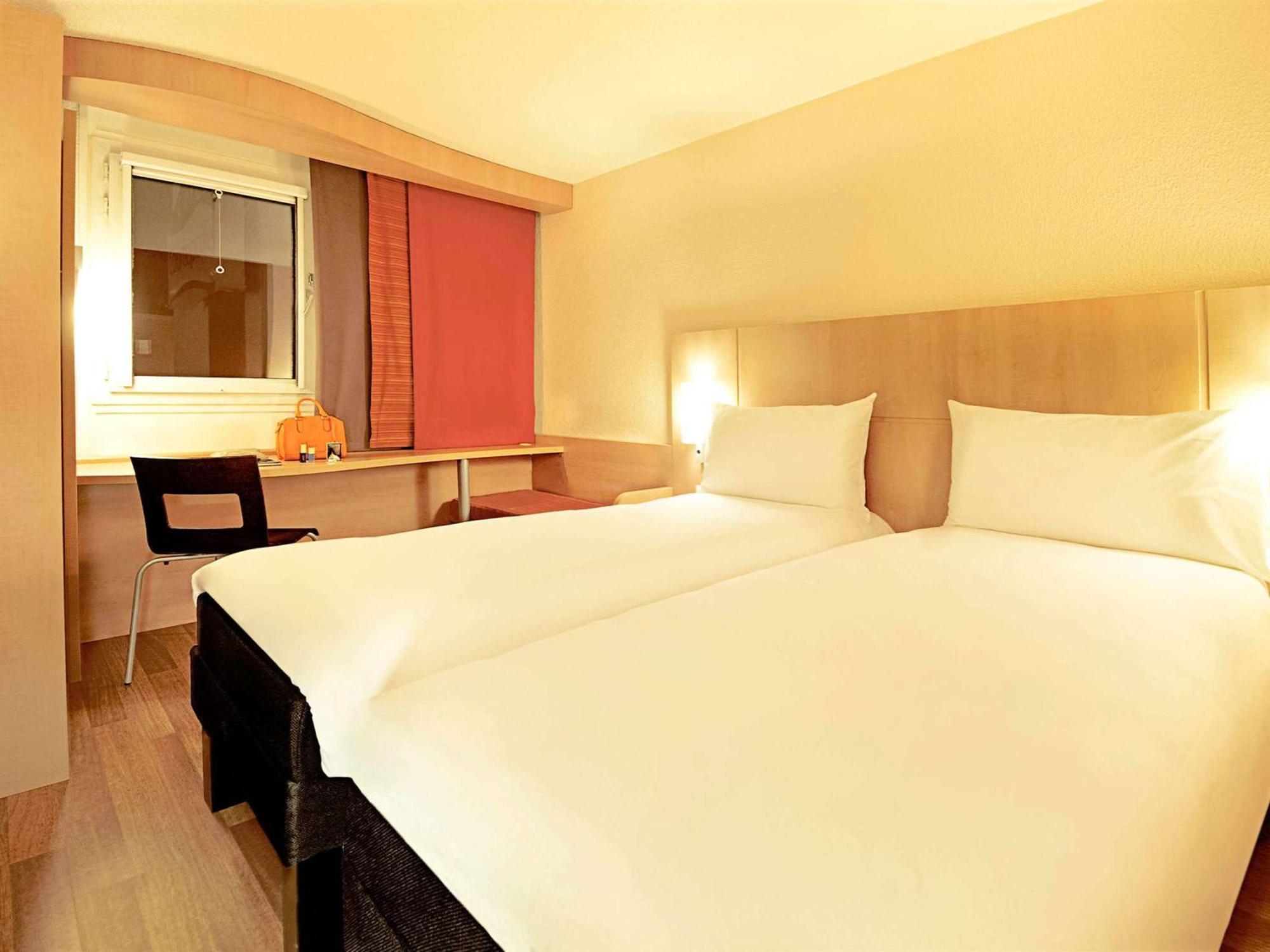 Ibis Le Puy-En-Velay Centre Hotel Exterior foto